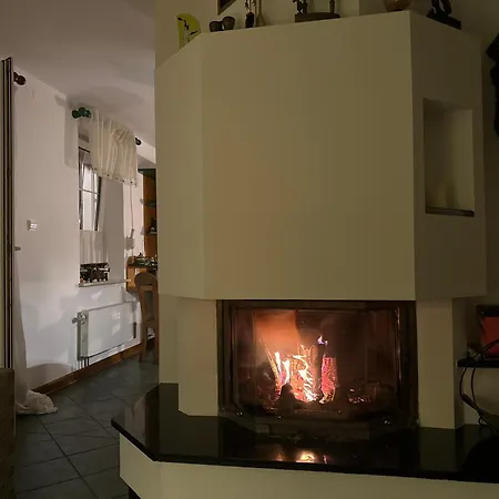 250 M Z Basenem, Jacuzzi, Ogrodem , Tarasem Oraz 2 Hektary Sadu , Kominek I Inne Atrakcje