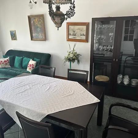 Вилла 250 M Z Basenem, Jacuzzi, Ogrodem , Tarasem Oraz 2 Hektary Sadu , Kominek I Inne Atrakcje Buszkowice (Przemysl)