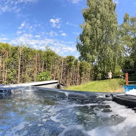 250 M Z Basenem, Jacuzzi, Ogrodem , Tarasem Oraz 2 Hektary Sadu , Kominek I Inne Atrakcje *