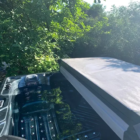 250 M Z Basenem, Jacuzzi, Ogrodem , Tarasem Oraz 2 Hektary Sadu , Kominek I Inne Atrakcje * Buszkowice (Przemysl)