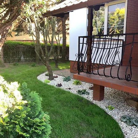 250 M Z Basenem, Jacuzzi, Ogrodem , Tarasem Oraz 2 Hektary Sadu , Kominek I Inne Atrakcje Вилла *